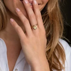 Hot HappyBulle Bague jonc plaqué or personnalisée médaille gravée initiale coeur 10 mm Plaqué or 18k