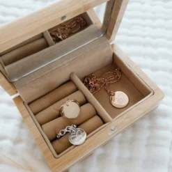 Hot HappyBulle Boîte à bijoux personnalisée 12x8,5 cm bois gravé - x Mon petit Léon