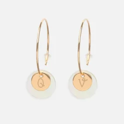 Outlet HappyBulle Boucles d'oreilles créoles personnalisées médailles gravées plaqué or initiale 10 mm et breloque nacre 15 mm Plaqué or 18k