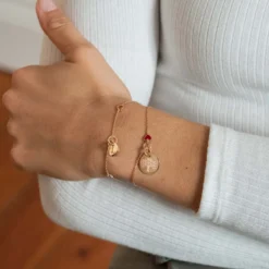 New HappyBulle Bracelet chaîne coeur émail rouge personnalisé médaille gravée plaqué or 15 mm Plaqué or 18k