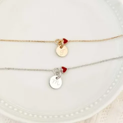 Online HappyBulle Bracelet chaîne coeur émail rouge personnalisé médaille gravée plaqué or 10 mm Plaqué or 18k