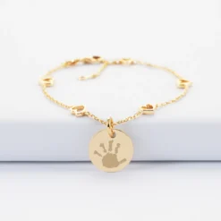 HappyBulle Bracelet chaîne coeurs ajourés personnalisé médaille gravée plaqué or 15 mm Plaqué or 18k
