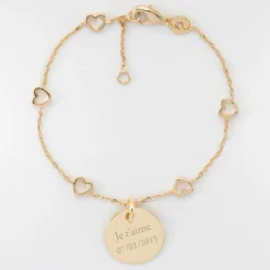 HappyBulle Bracelet chaîne coeurs ajourés personnalisé médaille gravée plaqué or 15 mm Plaqué or 18k