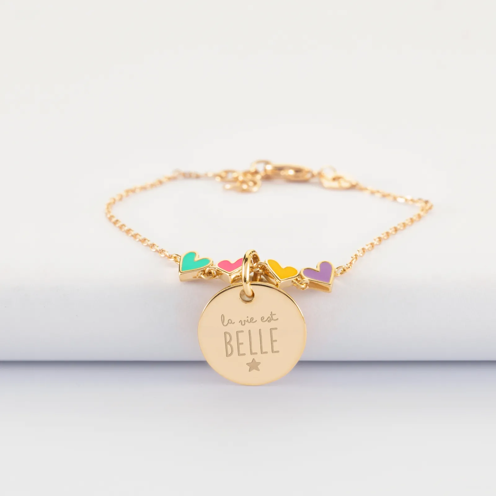 Best HappyBulle Bracelet chaîne enfant cœur email multicolore personnalisé médaille gravée plaqué or 15 mm Plaqué or 18k