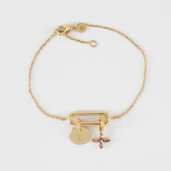 HappyBulle Bracelet chaîne ovale ouvert personnalisé médaille gravée plaqué or 10 mm et breloque fleur pétales zircons 10 mm