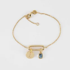 HappyBulle Bracelet chaîne ovale ouvert personnalisé médaille gravée plaqué or 10 mm et breloque rectangle zircon plaqué or 9 mm