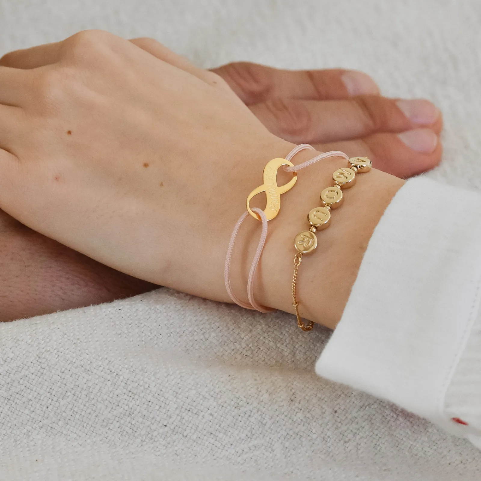 Hot HappyBulle Bracelet chaîne pastilles estampillées "Amour" plaqué or Plaqué or 18k