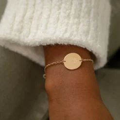 Outlet HappyBulle Bracelet Cérémonie enfant chaîne personnalisé médaille gravée plaqué or 2 trous 15 mm Plaqué or 18k