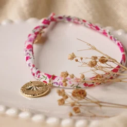 HappyBulle Bracelet enfant Liberty personnalisé médaille gravée plaqué or rose des vents texturée 14 mm Plaqué or 18k