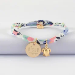 Discount HappyBulle Bracelet enfant Liberty personnalisé médaille gravée plaqué or 15 mm et breloque tortue 10 mm