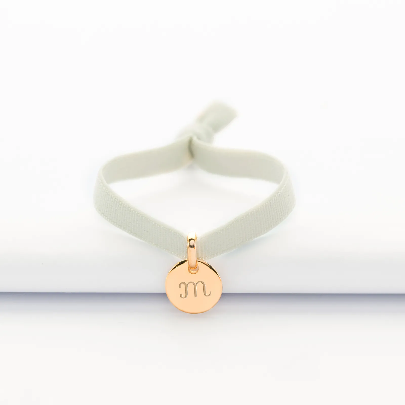 Clearance HappyBulle Bracelet enfant personnalisé cordon élastique médaille gravée plaqué or initiale 10 mm Plaqué or 18k