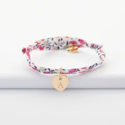 Discount HappyBulle Bracelet enfant personnalisé Liberty médaille initiale gravée plaqué or coeur 10 mm Plaqué or 18k