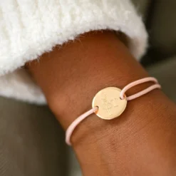 Hot HappyBulle Bracelet enfant personnalisé illustration médaille gravée plaqué or 2 trous 15 mm - x Marie Savart Plaqué or 18k