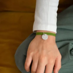 Hot HappyBulle Bracelet enfant personnalisé cordon élastique médaille gravée argent 15 mm - x Barbapapa Argent rhodié 925