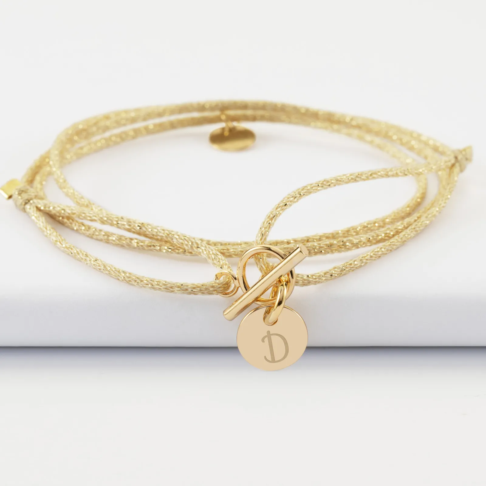 Clearance HappyBulle Bracelet fermoir personnalisé cordon 3 tours pailleté médaille gravée plaqué or initiale 10 mm Plaqué or 18k