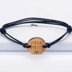 Best HappyBulle Bracelet homme médaille gravée bois ronde 21 mm - Edition spéciale "Père fect"