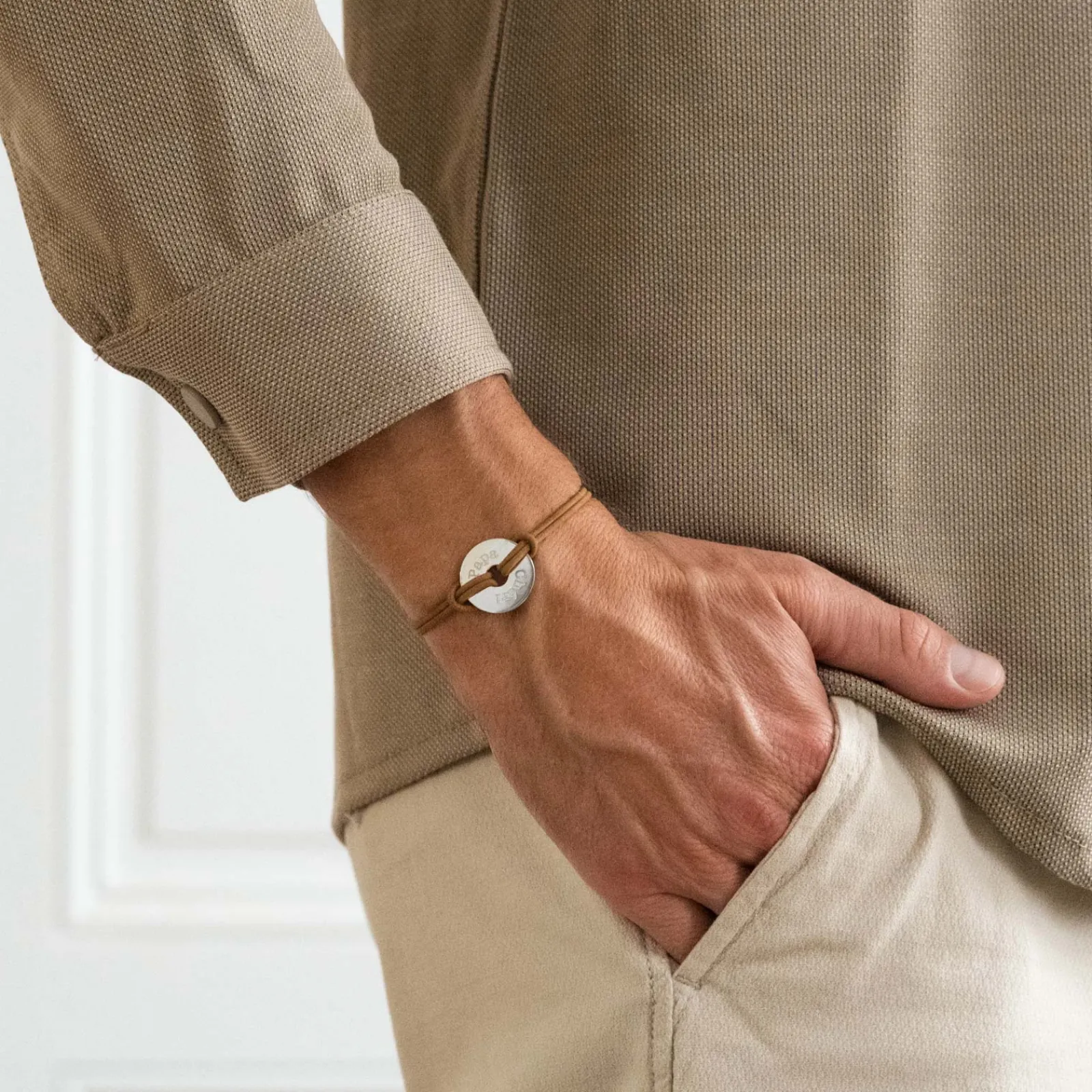 Sale HappyBulle Bracelet homme personnalisé cordon cuir double médaille gravée cible argent 20 mm