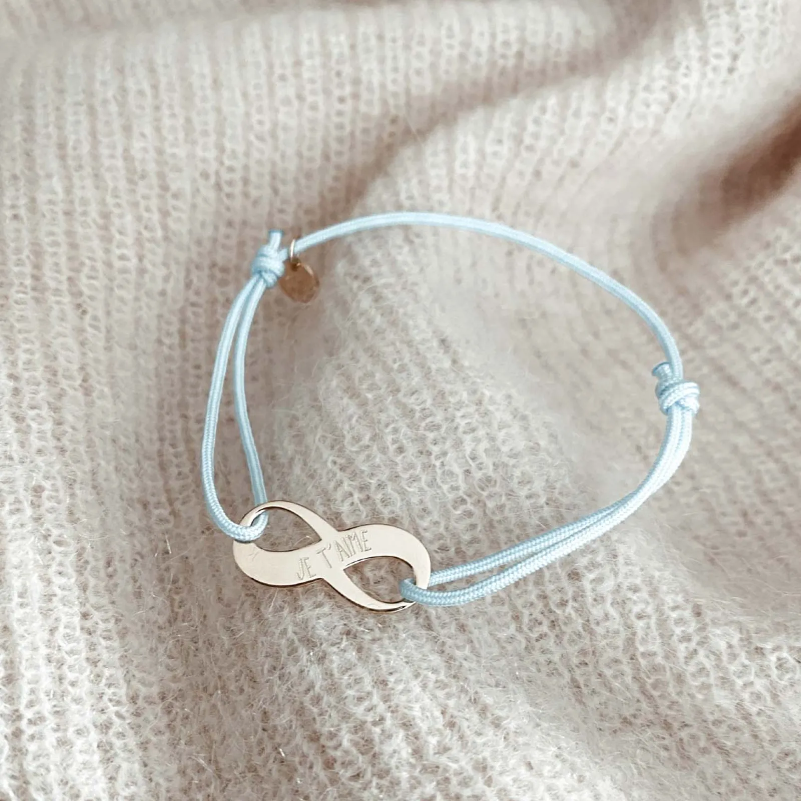 HappyBulle Bracelet infini personnalisé médaille gravée plaqué or 25x10mm Plaqué or 18k