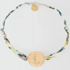 HappyBulle Bracelet Liberty personnalisé médaille contour fleur gravée plaqué or 2 trous 18 mm