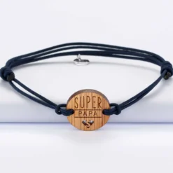 Best HappyBulle Bracelet Papa homme médaille gravée bois ronde 21 mm - Edition spéciale "Papa super héros"