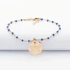 HappyBulle Bracelet perles colorées Mariée personnalisé médaille gravée plaqué or 15 mm
