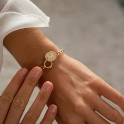 Sale HappyBulle Bracelet personnalisé chaine fermoir marin médaille gravée plaqué or 15 mm Plaqué or 18k
