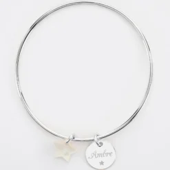 Hot HappyBulle Bracelet personnalisé jonc argent médaille gravée 15 mm et breloque nacre 10 mm Argent rhodié 925