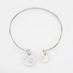 Sale HappyBulle Bracelet personnalisé jonc argent ouvert médaille gravée 15 mm et breloque nacre 10 mm Argent rhodié 925