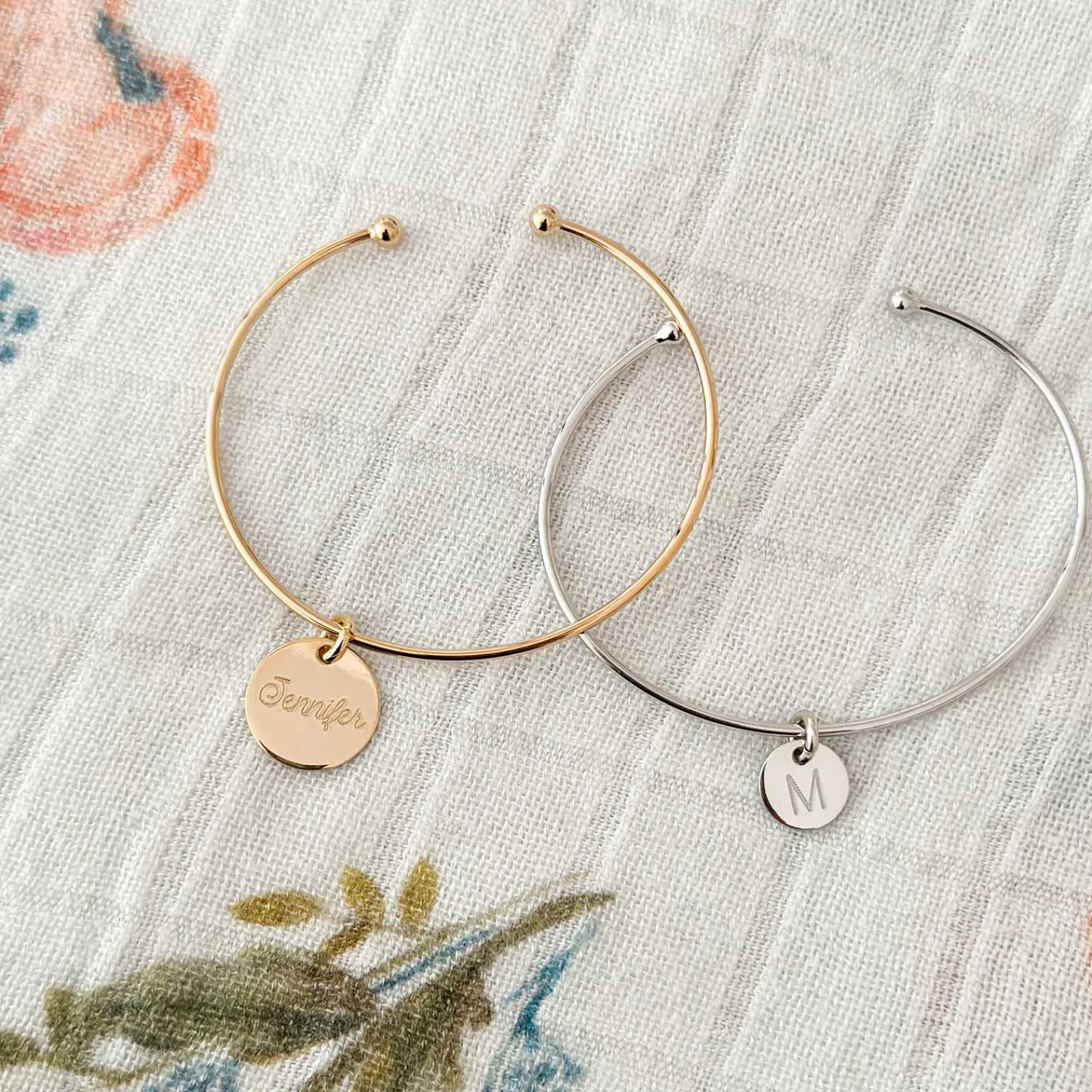 Discount HappyBulle Bracelet personnalisé jonc ouvert boules plaqué or médaille gravée 15 mm Plaqué or 18k