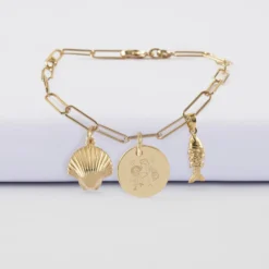Hot HappyBulle Bracelet personnalisé petites mailles médaille gravée plaqué or 15 mm et breloque(s) summer - à composer Plaqué or 18k