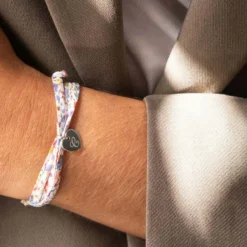 Online HappyBulle Bracelet 3 tours Liberty personnalisé initiale médaille gravée argent coeur 10 mm Argent rhodié 925