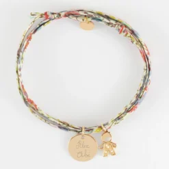 Discount HappyBulle Bracelet 3 tours Liberty personnalisé médaille gravée plaqué or 15 mm et breloque petit garçon scintillant 12 mm Plaqué or 18k