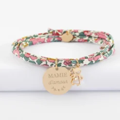 HappyBulle Bracelet 3 tours Liberty personnalisé médaille gravée plaqué or 19 mm et breloque petite fille zircon 12 mm Plaqué or 18k