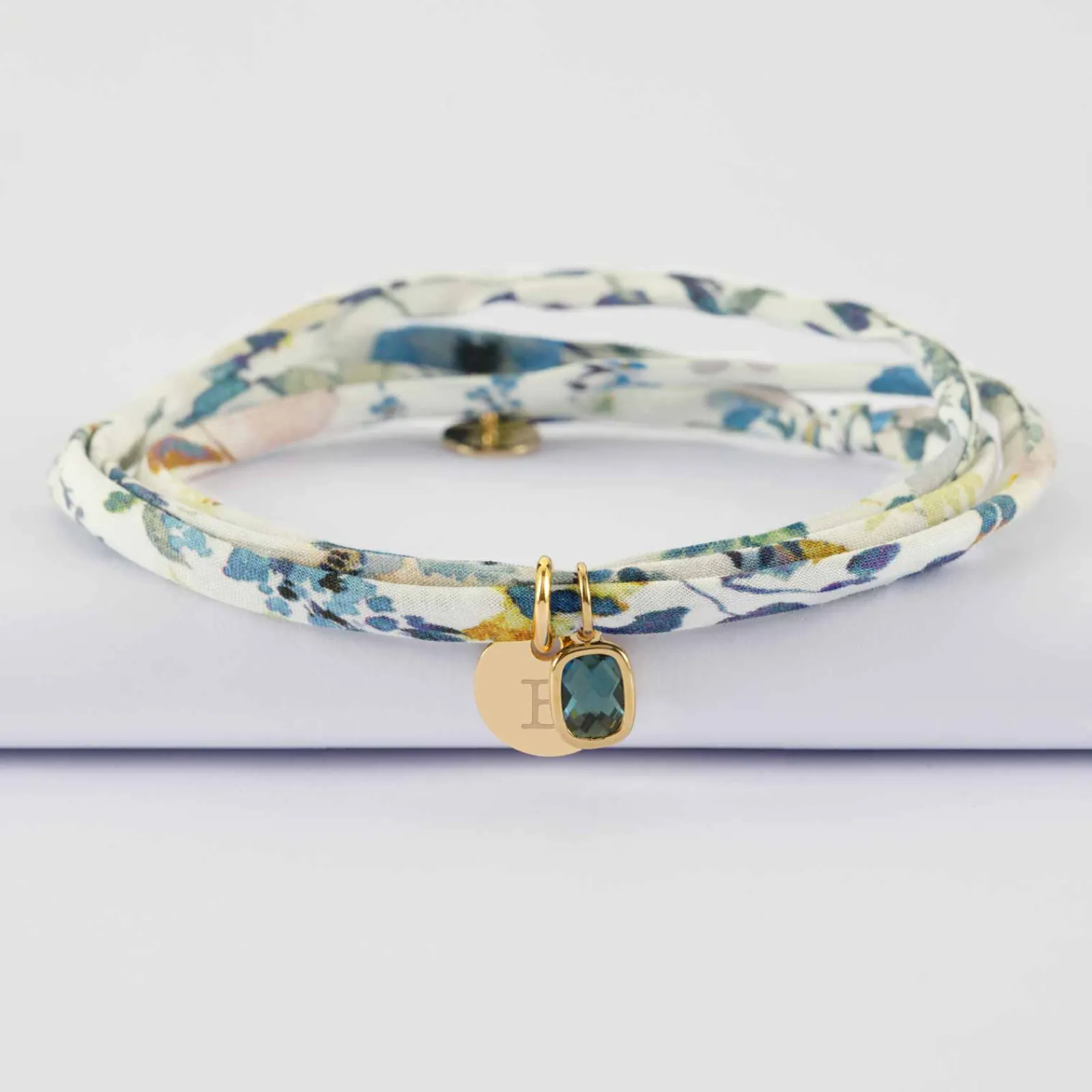 Clearance HappyBulle Bracelet 3 tours Liberty personnalisé médaille gravée plaqué or 10 mm et breloque rectangle zircon plaqué or 9 mm