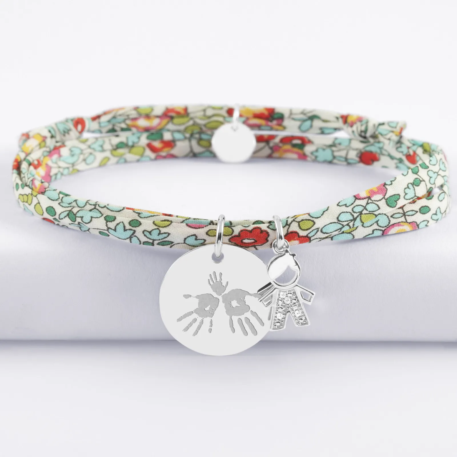 Best HappyBulle Bracelet 3 tours Liberty personnalisé médaille gravée argent 19 mm et breloque petit garçon scintillant 12 mm Argent rhodié 925