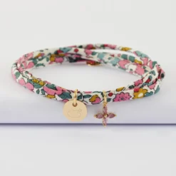 Outlet HappyBulle Bracelet 3 tours Liberty personnalisé médaille gravée plaqué or 10 mm et breloque fleur pétales zircons 10 mm