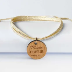 Discount HappyBulle Bracelet 3 tours médaille gravée bois dormeuse ronde 20 mm "Mamie chérie"