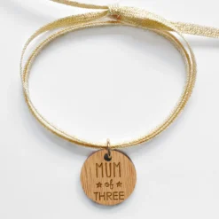 Sale HappyBulle Bracelet 3 tours médaille gravée bois dormeuse ronde 20 mm "Mum of three"