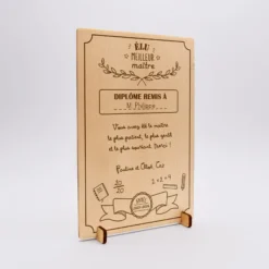 Online HappyBulle Cadre diplôme maître personnalisé bois gravé 15x10 cm avec support - édition spéciale "Meilleur maître" Homme