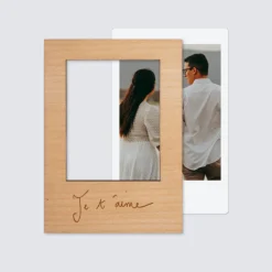 HappyBulle Cadre polaroïd personnalisé gravé bois aimanté petit format 68x97 mm