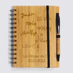 Best HappyBulle Carnet bambou personnalisé 14,5x18 cm et stylo gravé