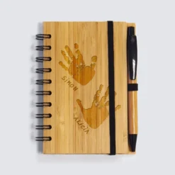 Hot HappyBulle Carnet bambou personnalisé 11,5x15 cm et stylo gravé - Nos petits imparfaits