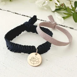 Best HappyBulle Coffret de bracelets enfant personnalisés cordons élastiques interchangeables médaille gravée plaqué or 15 mm Plaqué or 18k