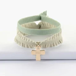 Discount HappyBulle Coffret de bracelets enfant personnalisés cordons élastiques interchangeables médaille gravée plaqué or croix 15x13 mm Plaqué or 18k