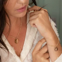 New HappyBulle Collier chaîne double personnalisé médaille gravée plaqué or 19 mm