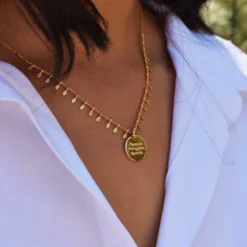 Discount HappyBulle Collier chaîne pampilles personnalisé médaille gravée plaqué or 15 mm Plaqué or 18k