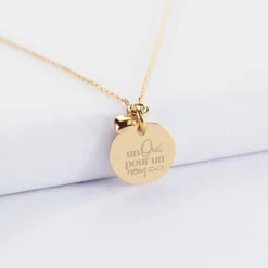 Discount HappyBulle Collier mini coeur bombé Mariée personnalisé médaille gravée plaqué or 15 mm Plaqué or 18k