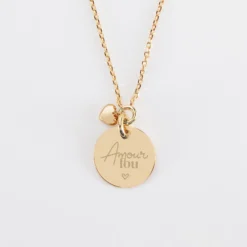 Discount HappyBulle Collier mini coeur bombé Mariée personnalisé médaille gravée plaqué or 15 mm Plaqué or 18k