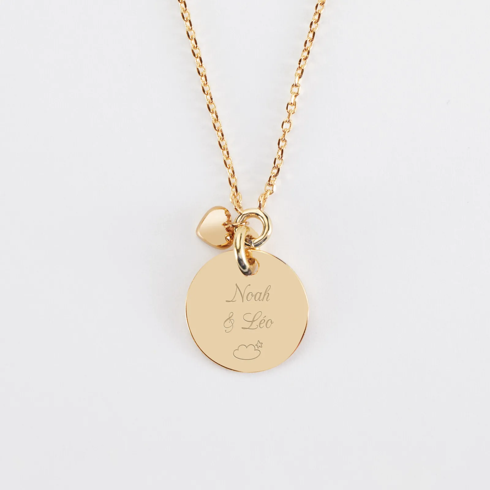 Outlet HappyBulle Collier mini coeur bombé personnalisé médaille gravée plaqué or 15 mm Plaqué or 18k