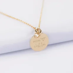 Sale HappyBulle Collier mini coeur scintillant personnalisé médaille gravée plaqué or 15 mm Plaqué or 18k